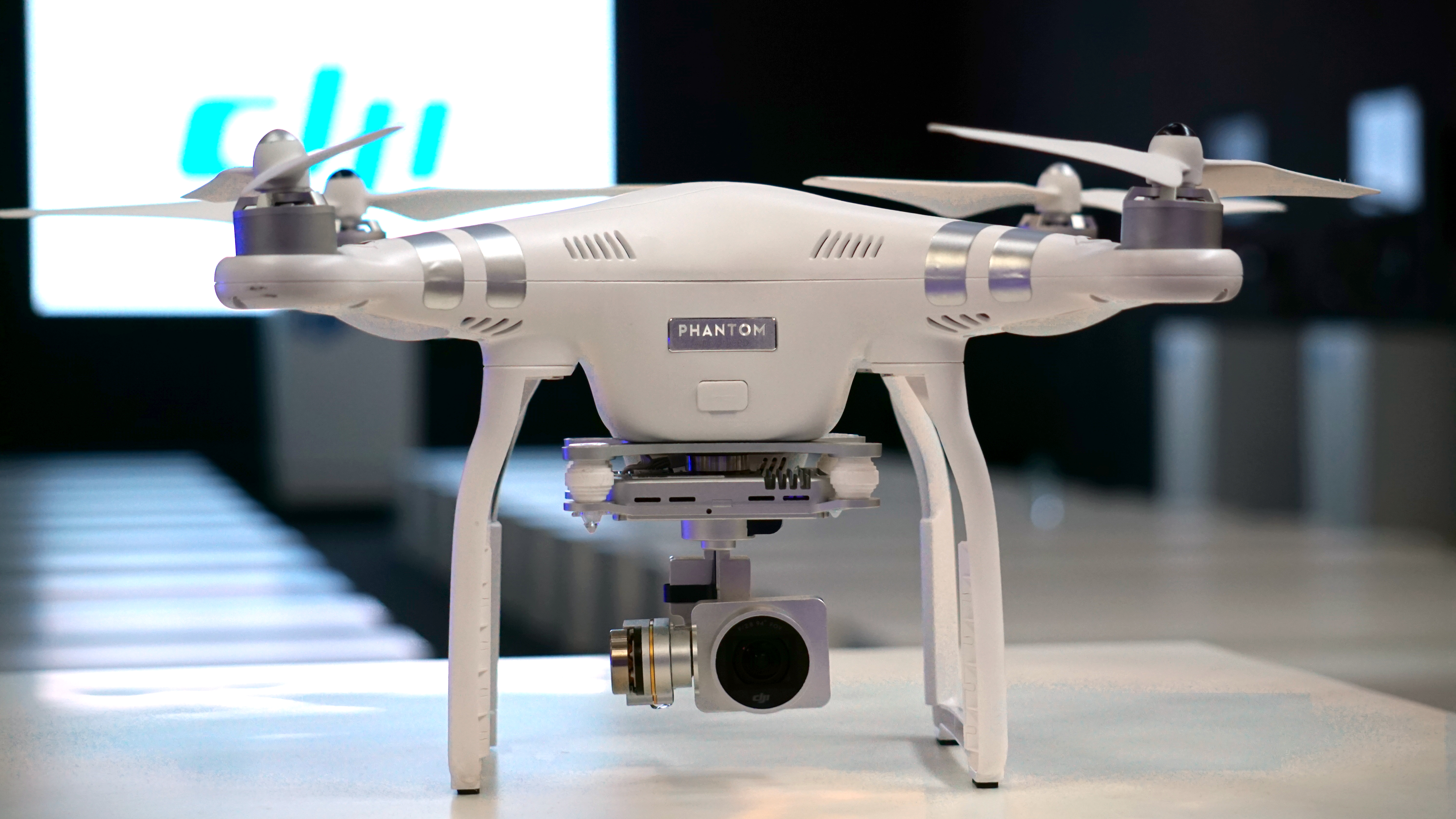 Квадрокоптер dji advanced. DJI Phantom 3. Phantom 3 Advanced. Квадрокоптер Фантом Адвансед. Phantom Advanced w322b.